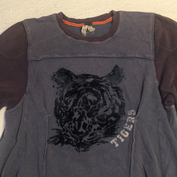 Tunic/T-shirt - Picture 2 of 4